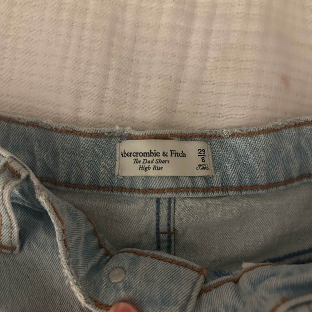 Abercrombie & Fitch High Rise Dad Short Light Wash Jean Shorts - Picture 6 of 10
